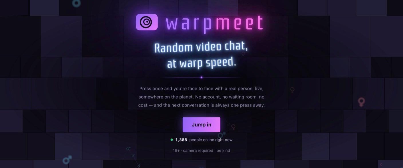 El letrero de neón de WarpMeet encendido en violeta y magenta sobre un fondo oscuro de mosaicos, con el lema "Random video chat, at warp speed."